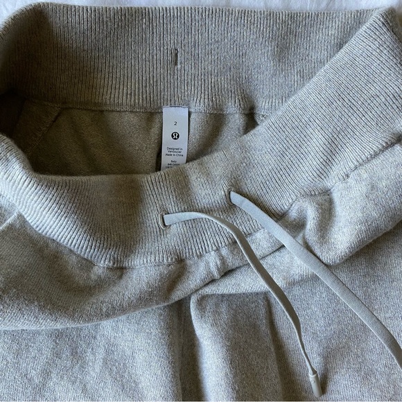 lululemon cotton cashmere short 4” - Picture 3 of 4